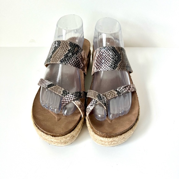 MADDEN GIRL Case Snakeskin Print Platform Espadrille Sandals—SZ. 9 - Picture 3 of 12